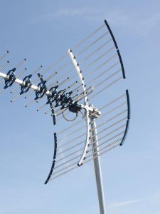 découvrez notre guide complet sur les antennes tnt : conseils pour choisir la meilleure antenne, astuces pour optimiser la réception et solutions aux problèmes courants. profitez d'une télévision de qualité sans abonnement !